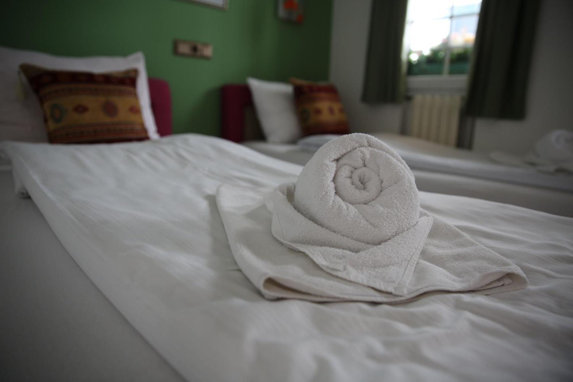 Guesthouse Nia Deluxe Sarajevo Eksteriør bilde